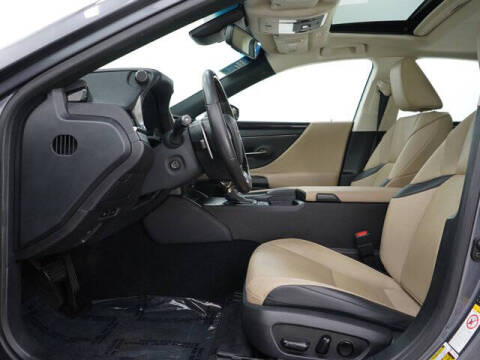 2019 Lexus ES 350