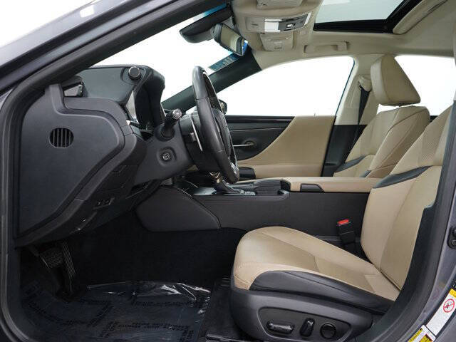 2019 Lexus ES 350