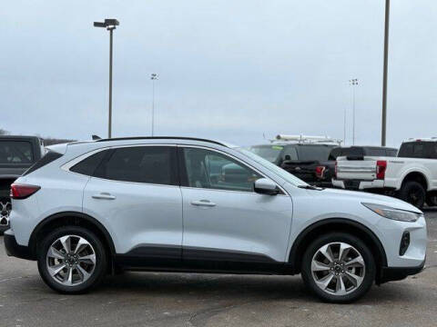 2025 Ford Escape Platinum