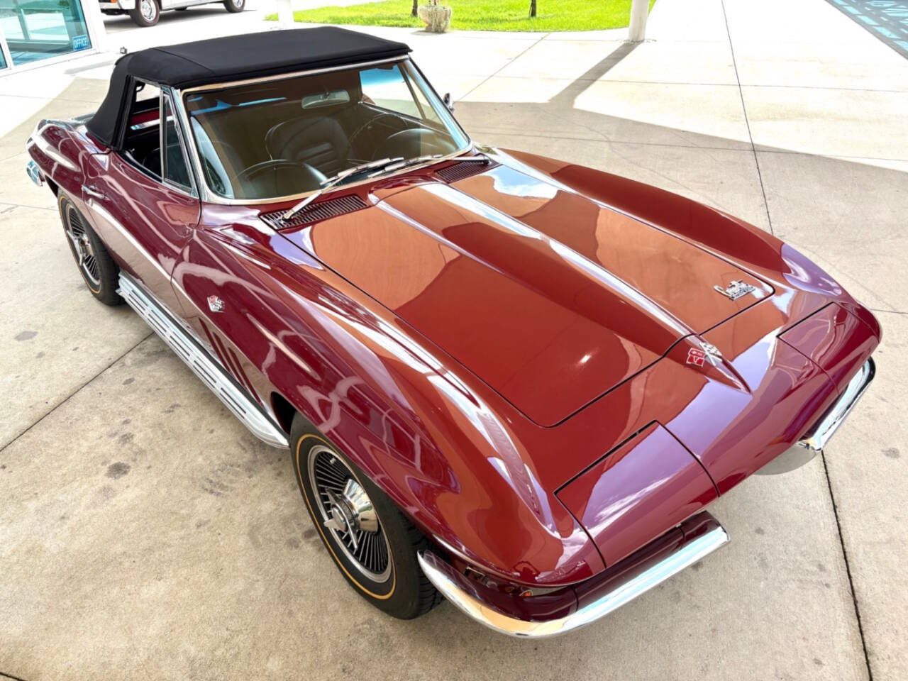 1966 Chevrolet Corvette 37