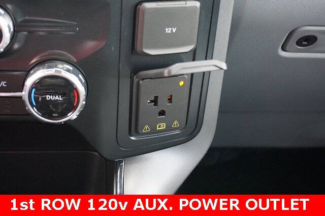 2025 Ford F-150 Lightning XLT