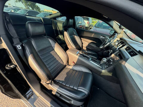 2010 Ford Mustang V6