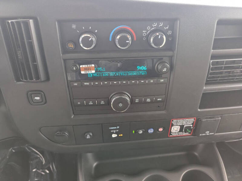2025 Chevrolet Express 2500