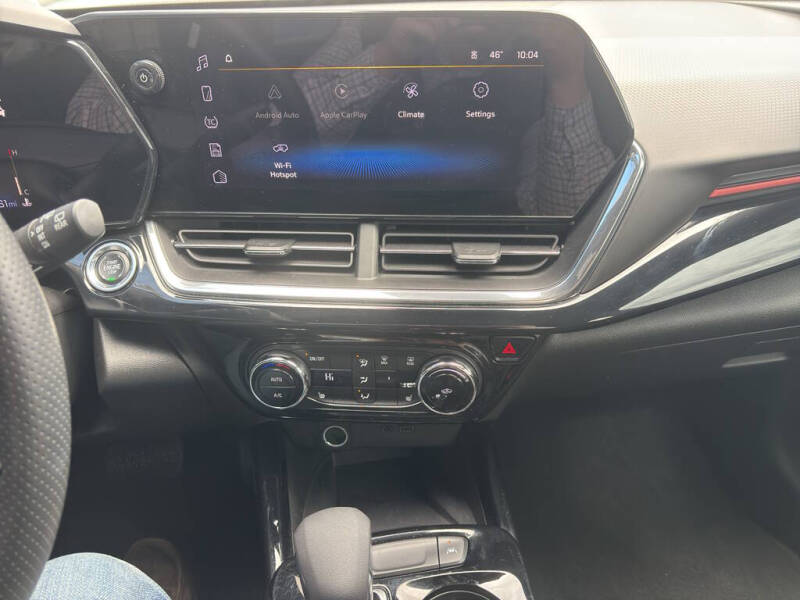 2025 Chevrolet Trax RS