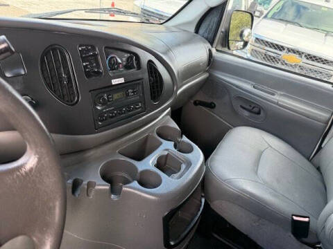 2006 Ford E-Series E-250