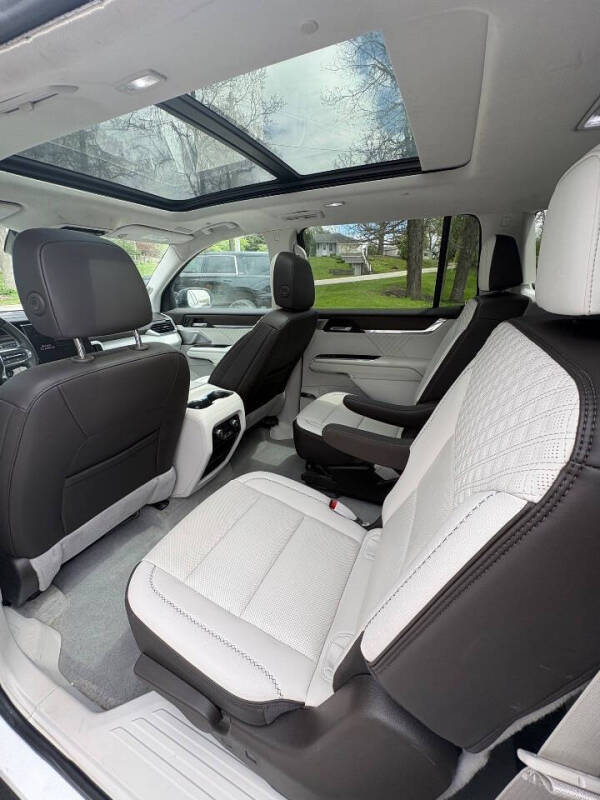 2024 GMC Acadia Denali