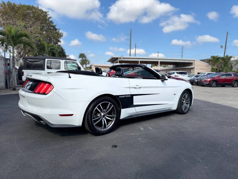 2016 Ford Mustang EcoBoost Premium