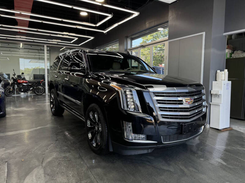 2020 Cadillac Escalade Platinum