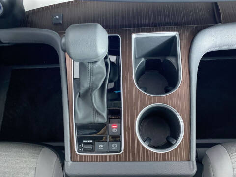 2023 Toyota Sienna LE 8-Passenger