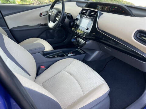 2017 Toyota Prius Two
