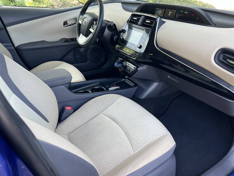 2017 Toyota Prius Two