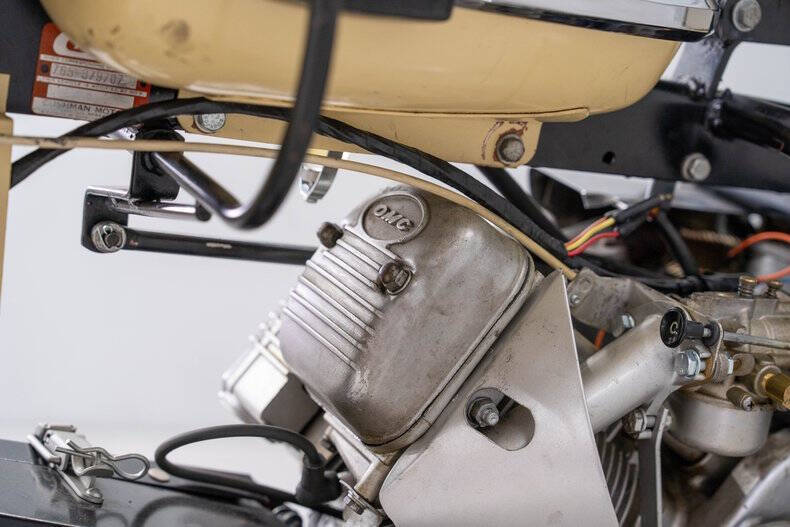 1963 Cushman Super Silver Eagle