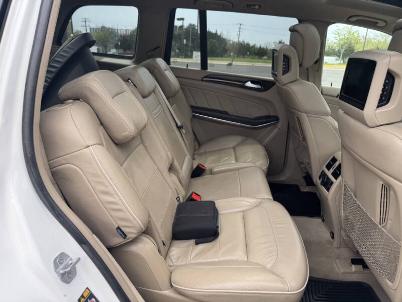 2014 Mercedes-Benz GL-Class GL 550 4MATIC