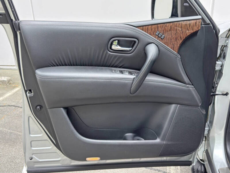 2017 Nissan Armada Platinum