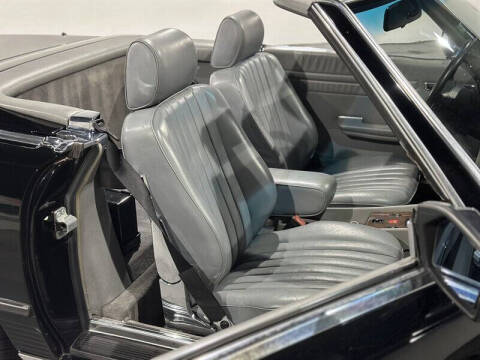 1987 Mercedes-Benz 560-Class 560 SL