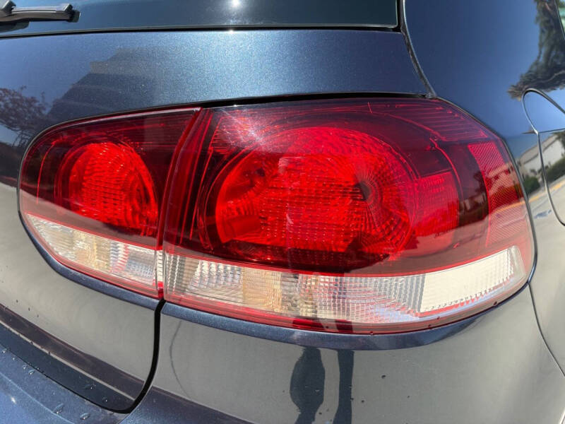 2013 Volkswagen Golf 2.5L PZEV