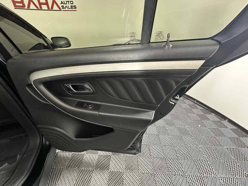 2017 Ford Taurus SEL