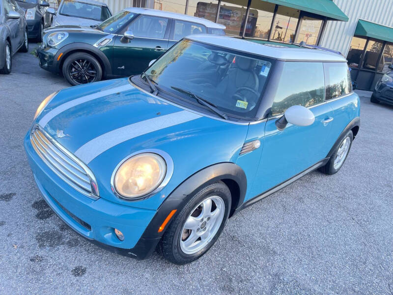 MINI Cooper's photo