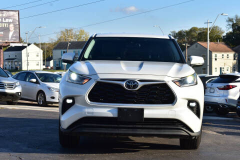 2021 Toyota Highlander LE