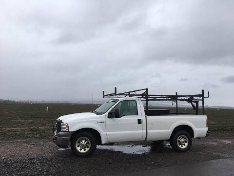 2005 Ford F-250 Super Duty for sale at M AND S CAR SALES LLC in Independence OR