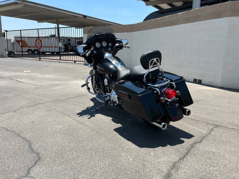 2006 Harley-Davidson FLHXI