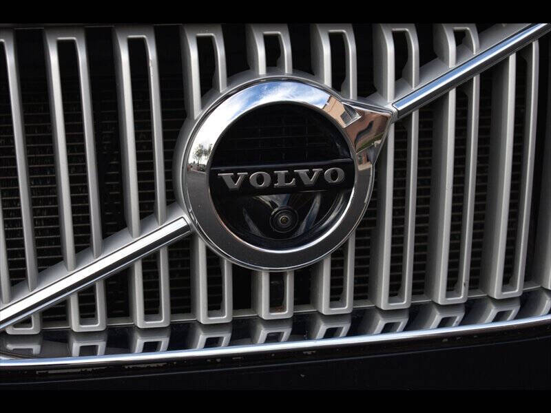 2017 Volvo XC90 T8 eAWD Inscription