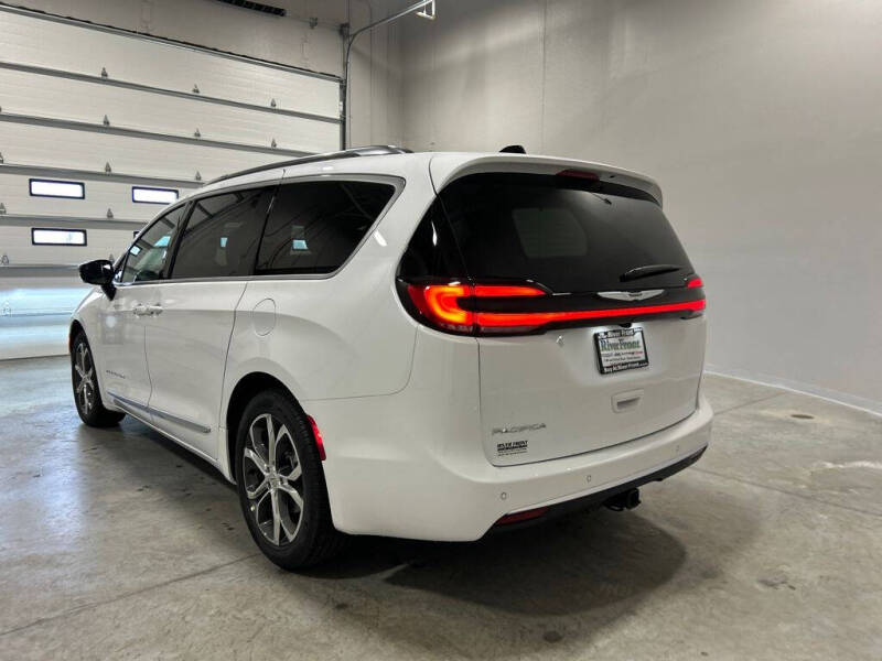 2026 Chrysler Pacifica Pinnacle