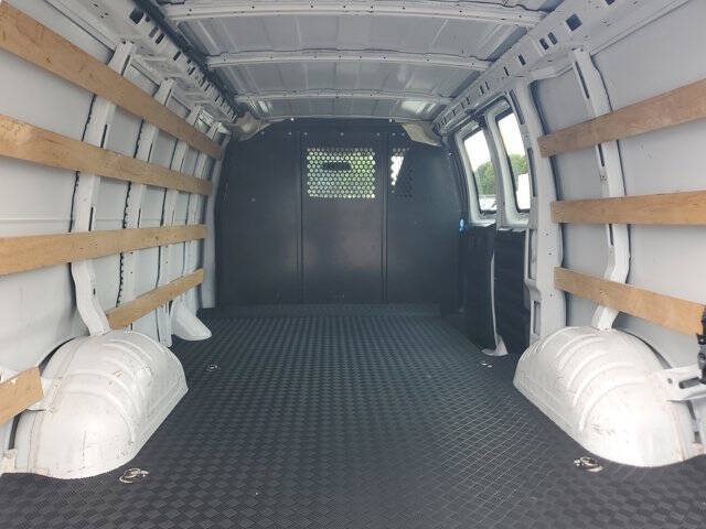 2023 GMC Savana 2500