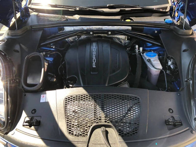 2017 Porsche Macan