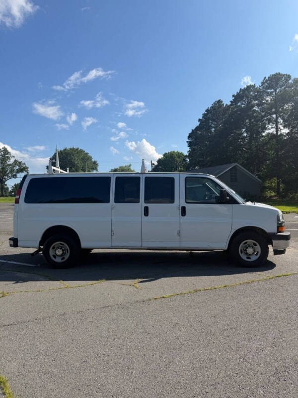 2017 Chevrolet Express LT 3500