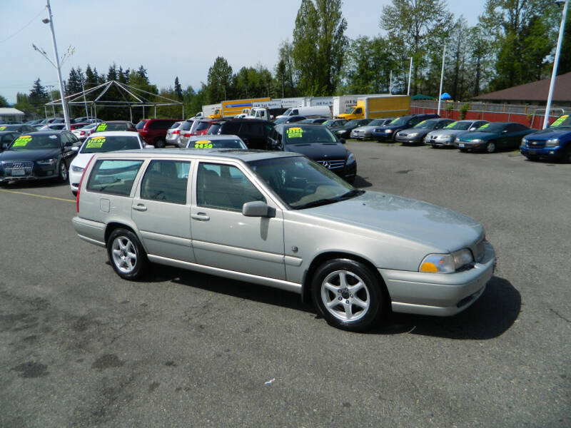 2000 Volvo V70 SE