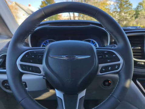 2023 Chrysler Pacifica Plug-In Hybrid Limited