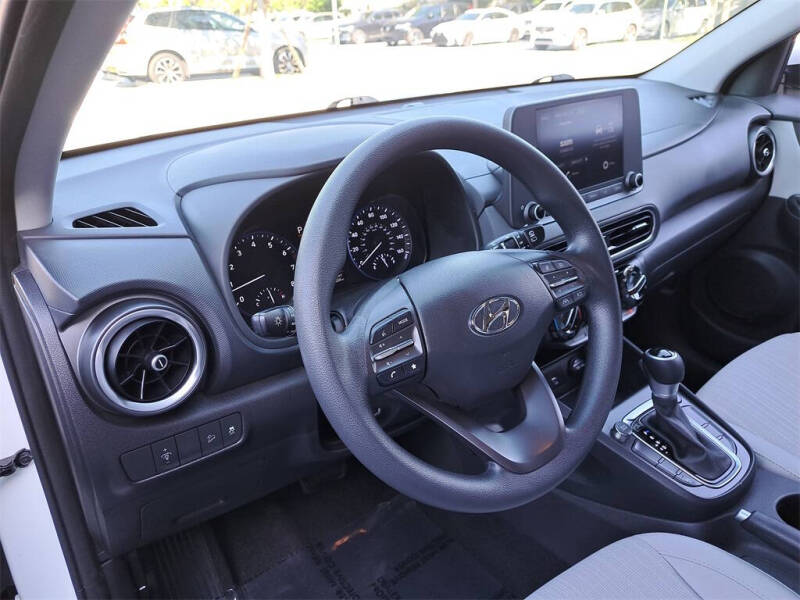 2022 Hyundai Kona SEL