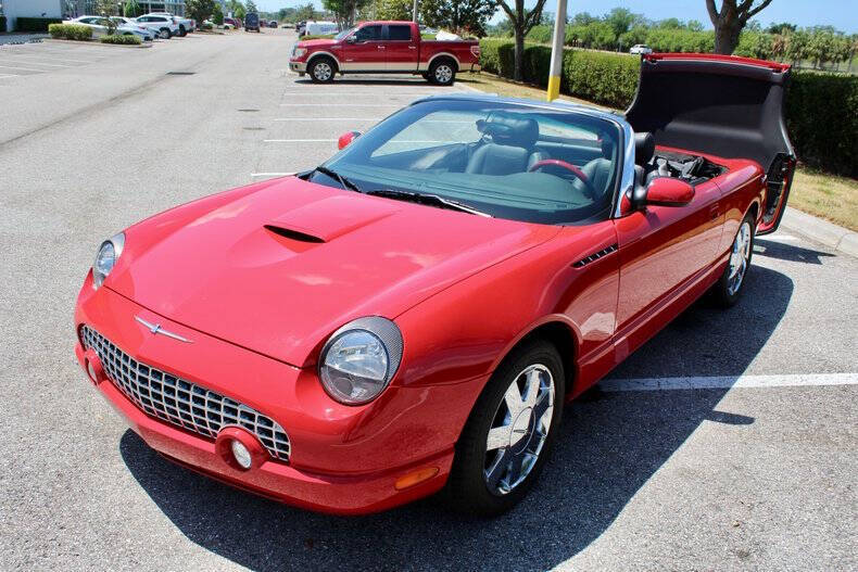 2002 Ford Thunderbird Deluxe