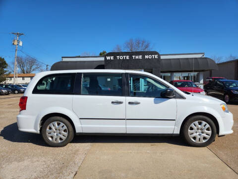 2016 Dodge Grand Caravan for sale at First Choice Auto Sales in Moline IL