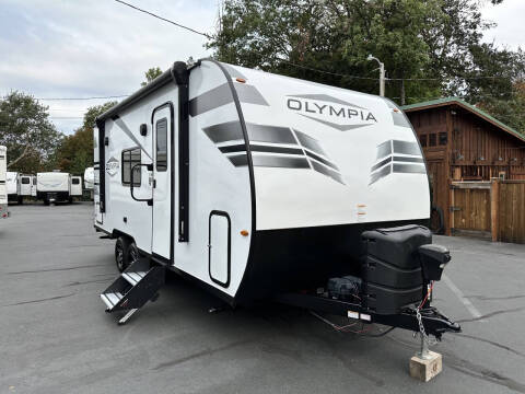 2023 *SALE PENDING* Highland Ridge Olympia 20MB / 24ft for sale at Jim Clarks Consignment Country - Travel Trailers in Grants Pass OR