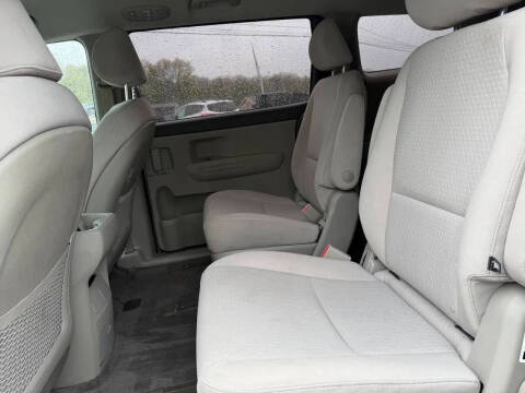 2018 Kia Sedona L