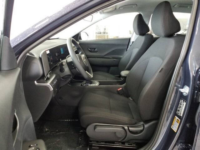 2025 Hyundai Kona SE