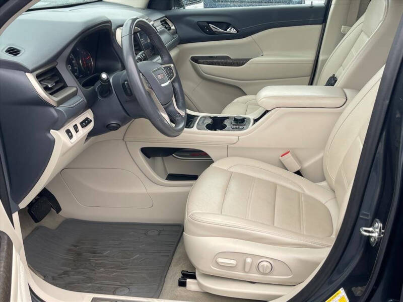 2020 GMC Acadia Denali