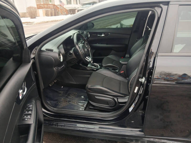 2021 Kia Forte GT Line