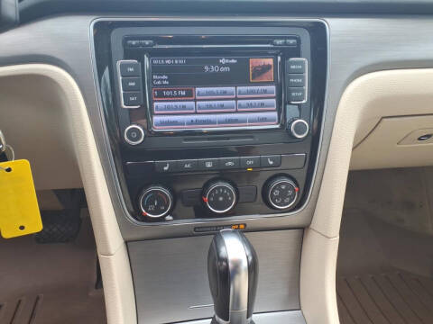 2014 Volkswagen Passat