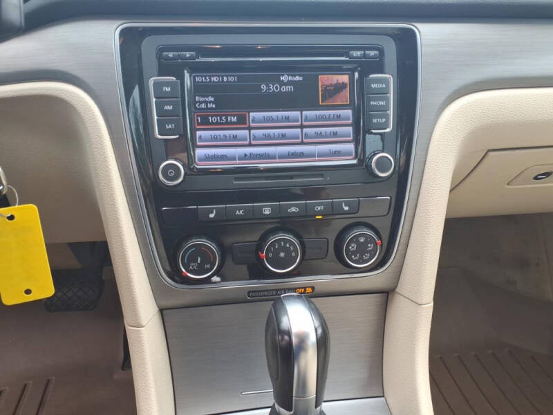 2014 Volkswagen Passat