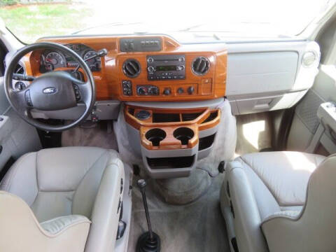 2010 Ford E-Series E-350 SD