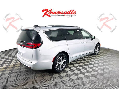 2026 Chrysler Pacifica Pinnacle