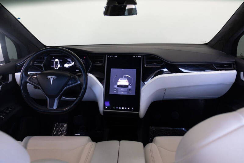 2018 Tesla Model X 75D