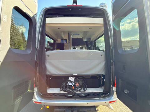 2025 Mercedes-Benz Sprinter