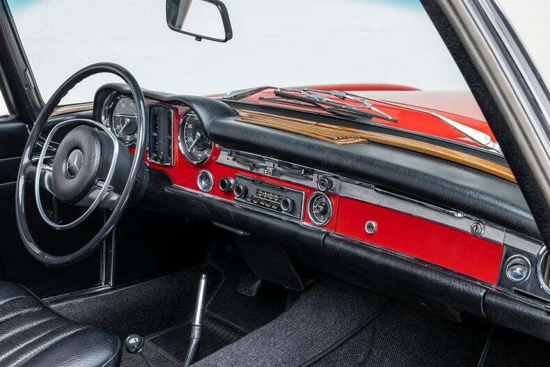 1971 Mercedes-Benz 280-Class