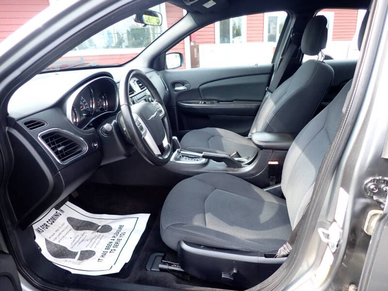 2012 Chrysler 200 Touring