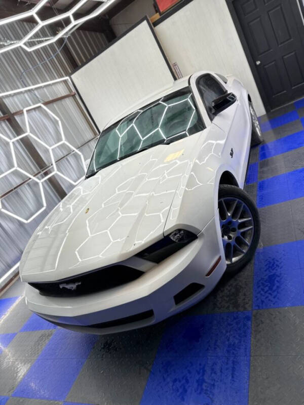 2012 Ford Mustang for sale at UNION AUTO SALES LLC in San Antonio TX
