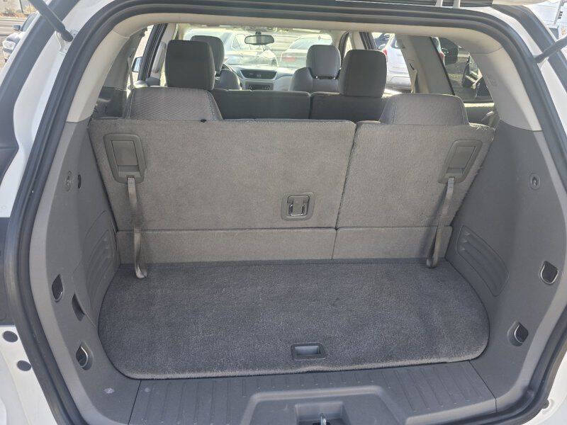 2017 Chevrolet Traverse LS